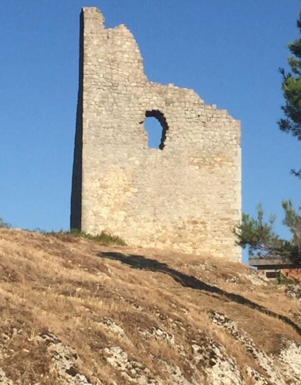 Broderie Diamant Tour en Ruine